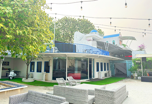 santorini cafe